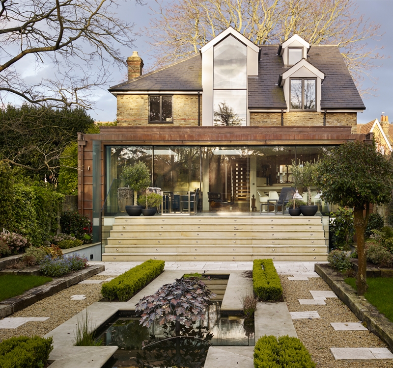 Liongate Gardens Kew